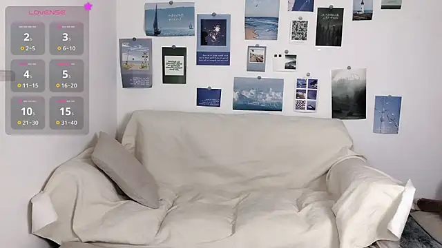 Snapshot of LiLiYbaby chatting on January 2025 04:13:01 PM LiLiYbaby online show from January 2025 04:13:01 PM