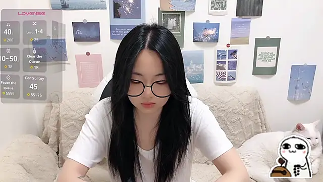 Snapshot of LiLiYbaby chatting on March 2026 06:39:02 AM LiLiYbaby online show from March 2026 06:39:02 AM