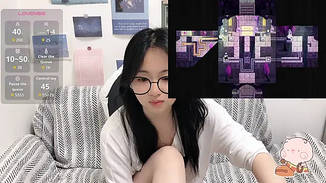 Snapshot of LiLiYbaby chatting on March 2026 08:26:33 AM LiLiYbaby online show from March 2026 08:26:33 AM