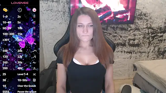 PamelaYoun online show from November 2025 03:11:01 PM