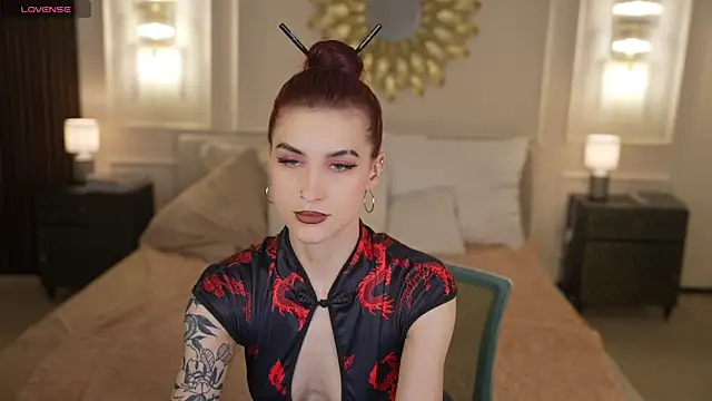 Snapshot of Magnetic_Mia_ chatting on May 2026 11:22:02 PM Magnetic Mia online show from May 2026 11:22:02 PM