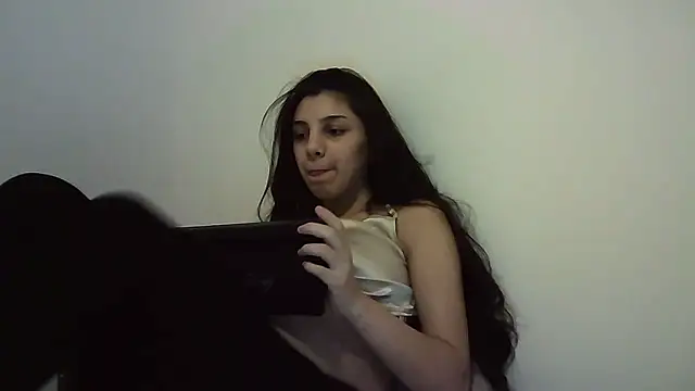 Ahotkittyxxx online show from November 2025 07:46:01 PM