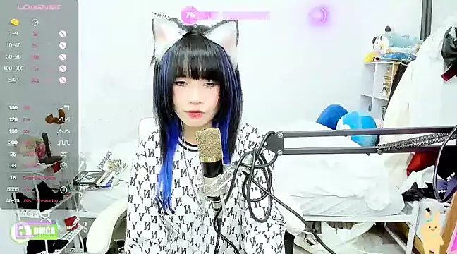 Snapshot of RassieRaph chatting on December 2024 10:22:01 PM RassieRaph online show from December 2024 10:22:01 PM