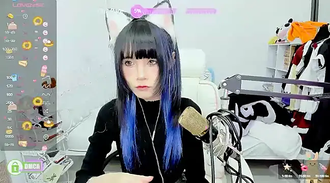 Snapshot of RassieRaph chatting on January 2025 07:53:02 PM RassieRaph online show from January 2025 07:53:02 PM