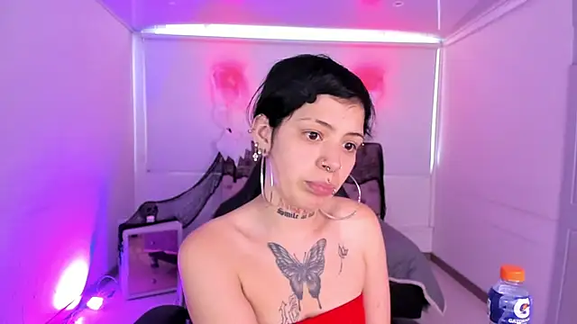 Snapshot of AuroraDiaz chatting on October 2025 07:30:02 PM AuroraDiaz online show from October 2025 07:30:02 PM