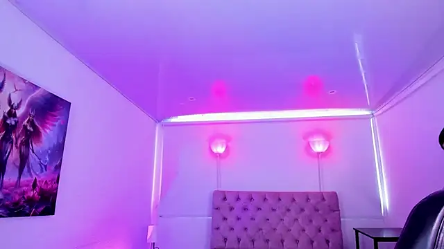 Snapshot of AuroraDiaz chatting on November 2025 07:32:02 PM AuroraDiaz online show from November 2025 07:32:02 PM