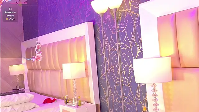 Snapshot of SamanthaPierce chatting on April 2026 06:19:01 AM SamanthaPierce online show from April 2026 06:19:01 AM