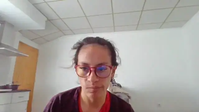 Snapshot of Tania_09Rey chatting on April 2026 09:55:01 AM Tania 09Rey online show from April 2026 09:55:01 AM