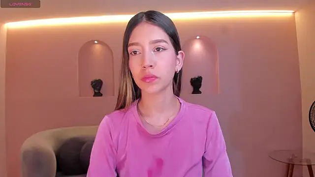 TaraLawrence online show from December 2025 05:36:02 AM