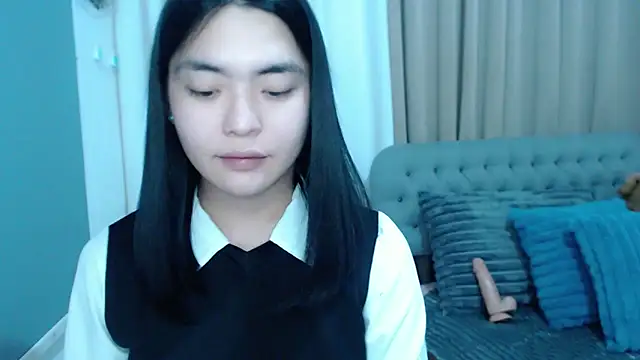 zhaviahale21 online show from October 2025 06:03:01 AM