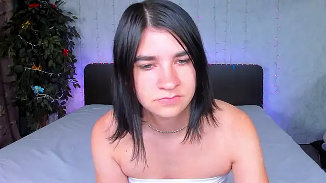  Polly Love  online show from September 2025 06:02:02 AM