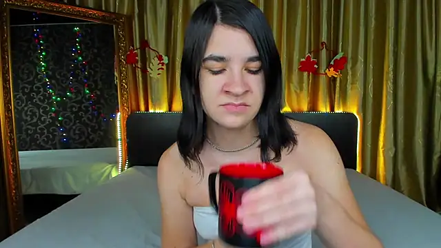  Polly Love  online show from November 2025 07:11:02 AM