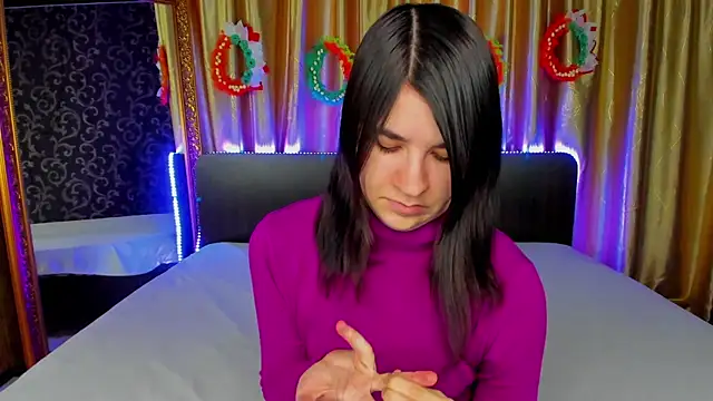  Polly Love  online show from April 2026 06:16:02 AM