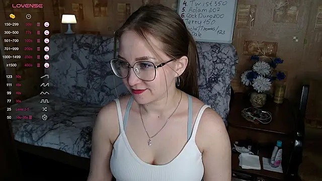 Miatiny online show from December 2024 01:09:02 PM