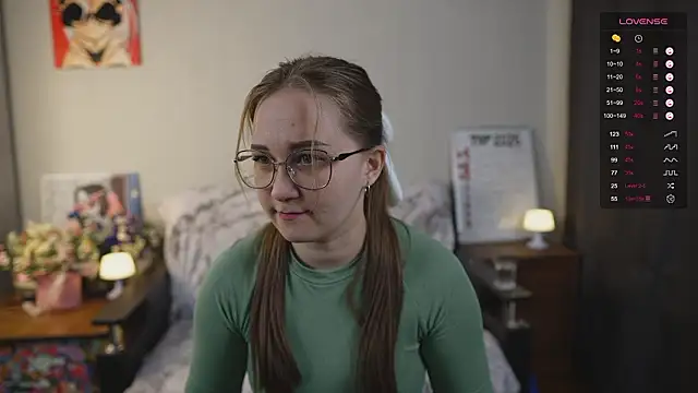 Snapshot of Miatiny chatting on March 2026 05:31:02 PM Miatiny online show from March 2026 05:31:02 PM