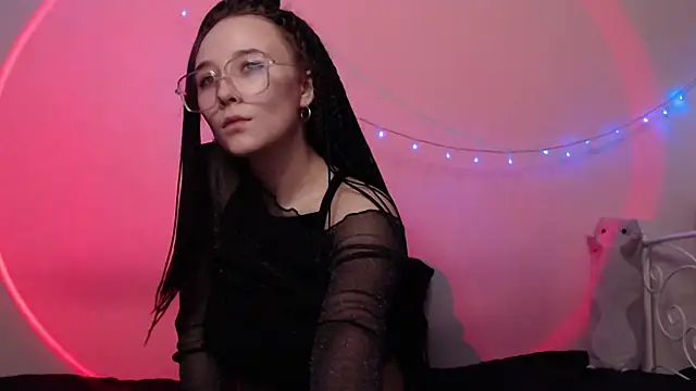 Robin yourss online show from December 2024 01:39:02 PM