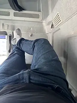 Snapshot of Dan_NFS chatting on September 2025 10:58:02 AM Dan NFS online show from September 2025 10:58:02 AM