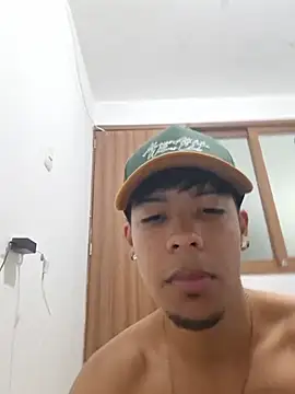 Snapshot of Elputas chatting on July 2026 03:04:02 PM Elputas online show from July 2026 03:04:02 PM