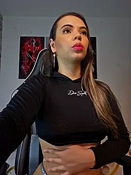 Snapshot of Antonella2_m chatting on April 2026 01:03:02 PM Antonella2 m online show from April 2026 01:03:02 PM