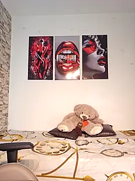 Snapshot of Antonella2_m chatting on April 2026 01:05:02 PM Antonella2 m online show from April 2026 01:05:02 PM