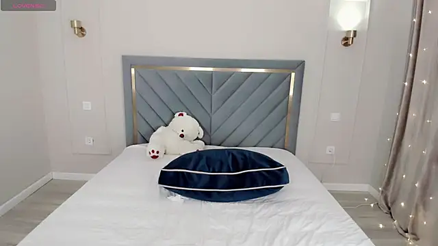 Snapshot of oxxx_me chatting on January 2025 01:51:02 AM oxxx me online show from January 2025 01:51:02 AM