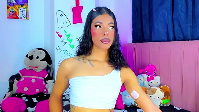 Snapshot of bloom444 chatting on September 2025 10:35:01 PM bloom444 online show from September 2025 10:35:01 PM