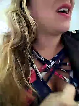 Snapshot of ELEKTRA-LUXURY chatting on December 2024 04:12:02 PM ELEKTRA-LUXURY online show from December 2024 04:12:02 PM