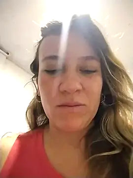 Snapshot of ELEKTRA-LUXURY chatting on March 2025 02:09:02 AM ELEKTRA-LUXURY online show from March 2025 02:09:02 AM