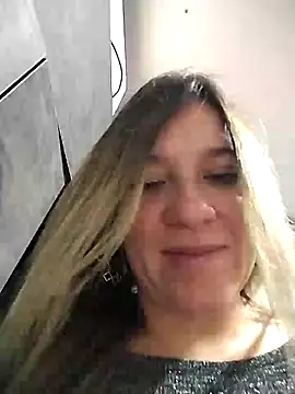 Snapshot of ELEKTRA-LUXURY chatting on March 2025 12:59:01 AM ELEKTRA-LUXURY online show from March 2025 12:59:01 AM