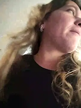 Snapshot of ELEKTRA-LUXURY chatting on March 2025 06:42:01 PM ELEKTRA-LUXURY online show from March 2025 06:42:01 PM