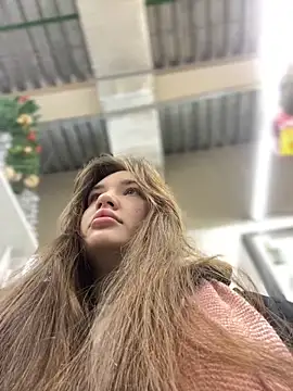 Holly Molii online show from December 2024 05:13:01 AM