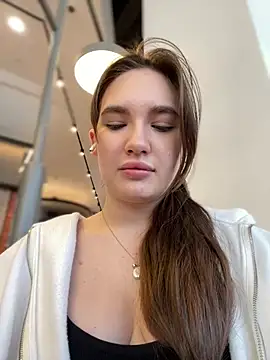 Holly Molii online show from January 2025 08:33:01 AM