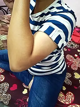 Snapshot of yourtamilcouple chatting on January 2026 09:56:01 AM yourtamilcouple online show from January 2026 09:56:01 AM