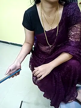 Snapshot of yourtamilcouple chatting on February 2026 12:48:02 PM yourtamilcouple online show from February 2026 12:48:02 PM