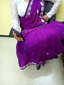 Snapshot of yourtamilcouple chatting on March 2026 09:28:01 AM yourtamilcouple online show from March 2026 09:28:01 AM