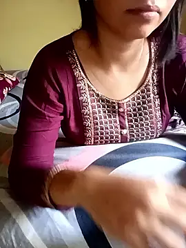 Snapshot of yourtamilcouple chatting on March 2026 05:44:02 AM yourtamilcouple online show from March 2026 05:44:02 AM