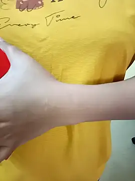 Snapshot of yourtamilcouple chatting on March 2026 07:33:02 AM yourtamilcouple online show from March 2026 07:33:02 AM