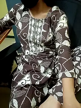 Snapshot of yourtamilcouple chatting on March 2026 01:45:01 PM yourtamilcouple online show from March 2026 01:45:01 PM