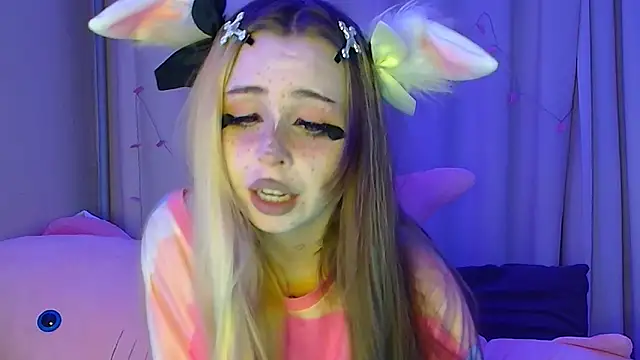 suemeow online show from November 2025 04:27:02 PM