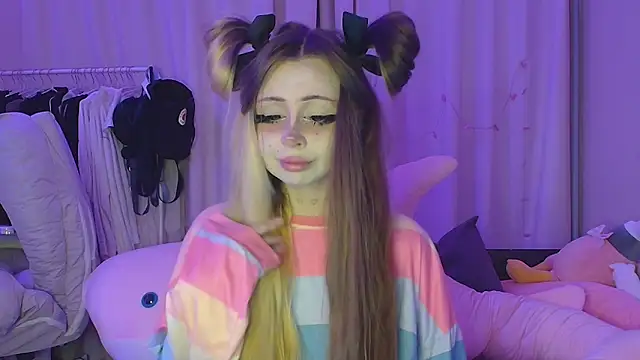 suemeow online show from April 2026 08:25:02 PM