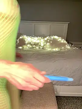 Snapshot of Naughty_pussy2cum chatting on December 2024 03:09:02 AM Naughty pussy2cum online show from December 2024 03:09:02 AM