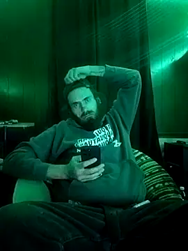 Snapshot of RobStrokes215 chatting on November 2025 05:29:01 AM RobStrokes215 online show from November 2025 05:29:01 AM