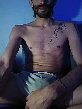 johngil0995 online show from November 2025 02:51:02 PM