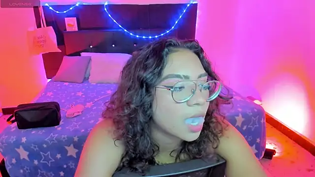 Snapshot of im_angels77 chatting on February 2025 03:58:01 AM im angels77 online show from February 2025 03:58:01 AM