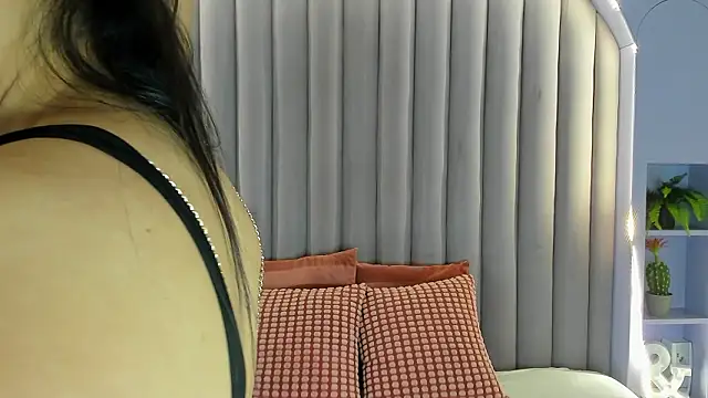 JaylaScott   online show from March 2026 11:39:01 AM