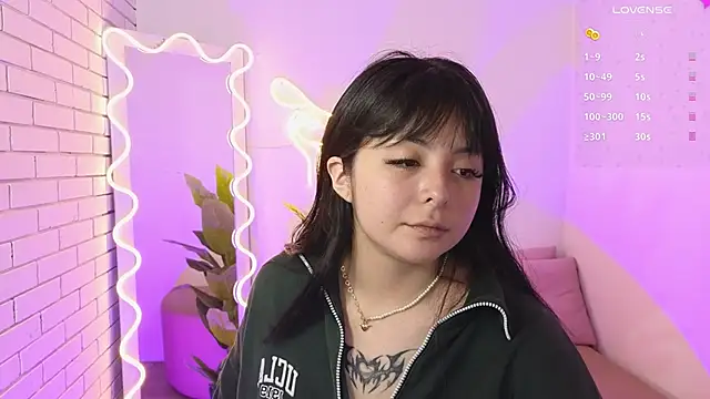 hina tay online show from December 2024 04:11:01 AM