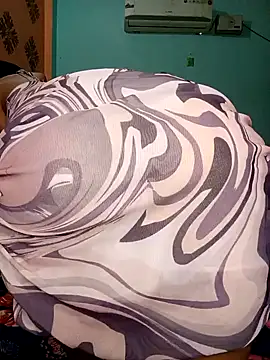 Snapshot of poojaji690 chatting on February 2025 05:50:02 AM poojaji690 online show from February 2025 05:50:02 AM