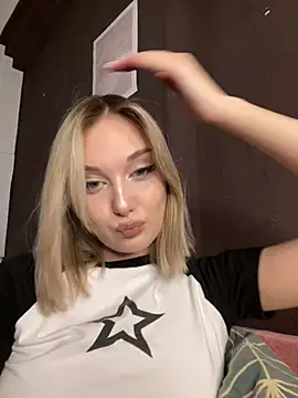 Alisa Rise online show from March 2025 06:44:02 PM