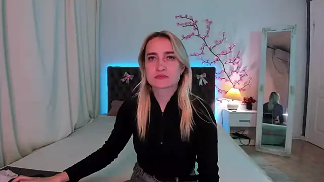 Snapshot of KateOwyns chatting on April 2026 11:59:01 AM KateOwyns online show from April 2026 11:59:01 AM