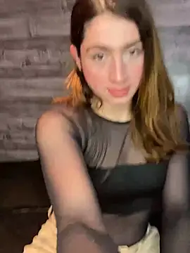 Snapshot of kamel-ayesha chatting on January 2025 01:12:02 PM kamel-ayesha online show from January 2025 01:12:02 PM